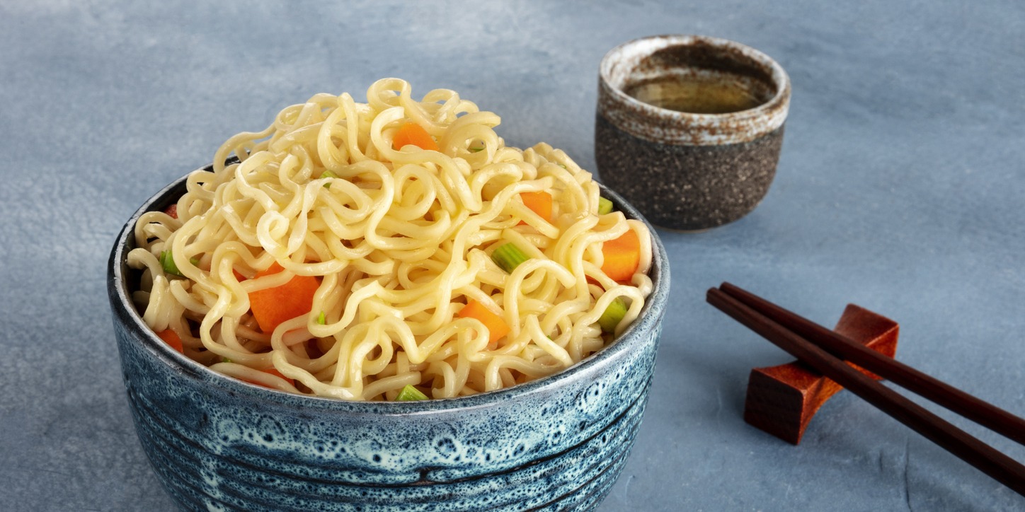 Quick Chicken-Free Ramen Bowl