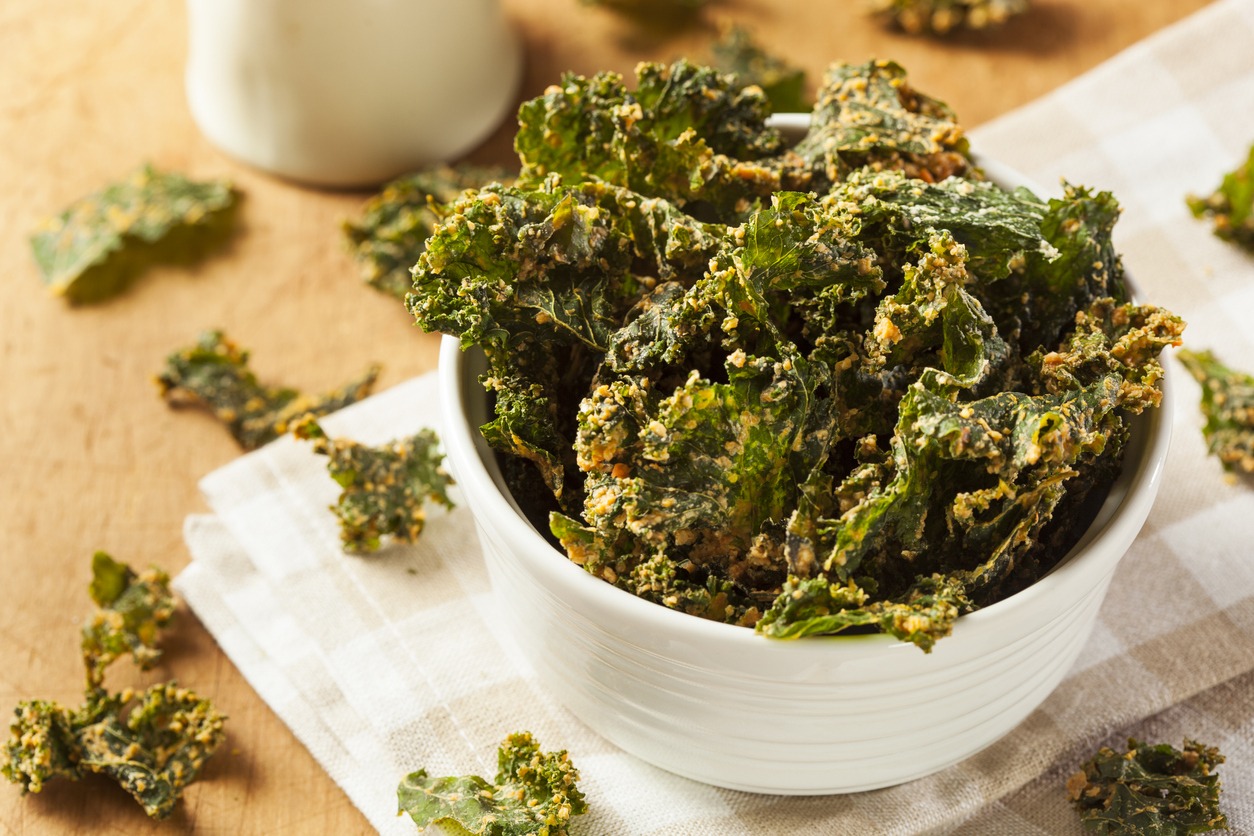 Cheesy Crunchy Kale Chips